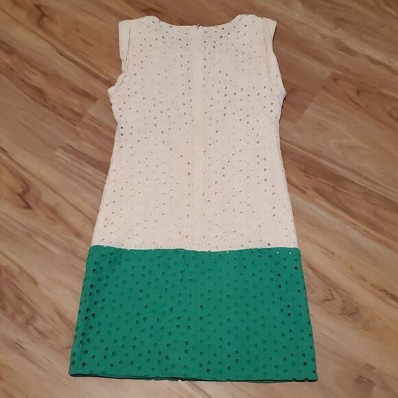 🔹️Esley Green & Cream Colorblock Eyelet Dress Medium - Picture 2 of 10